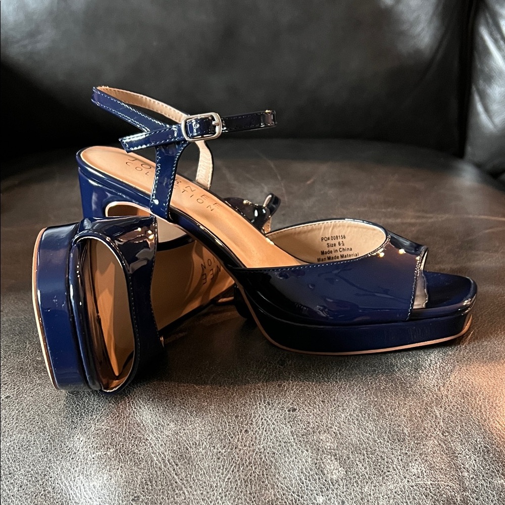 Journey Brand New Dark Blue Patent Leather Heels - Picture 7 of 8
